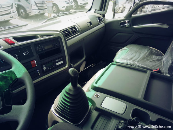 新车到店 欧马可S5火热促销中