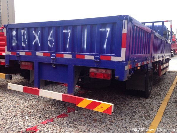 仅售11.69万 无锡东风多利卡D8栏板促销