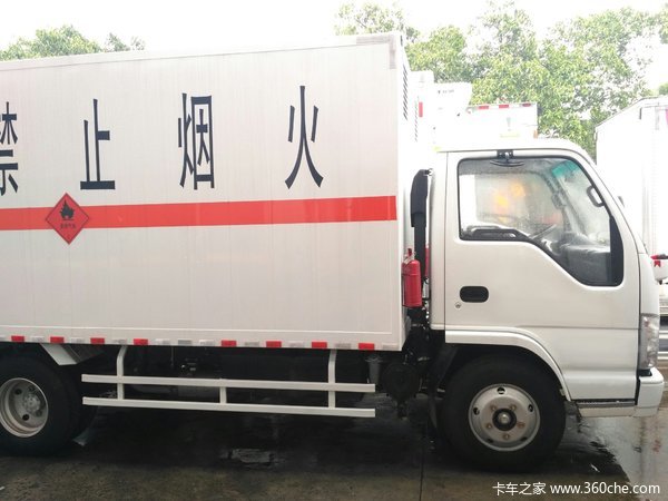 仅售14.05万元 庆铃易燃液体运输车促销