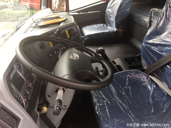 新车到店 成都杰狮牵引车仅售28.8万元