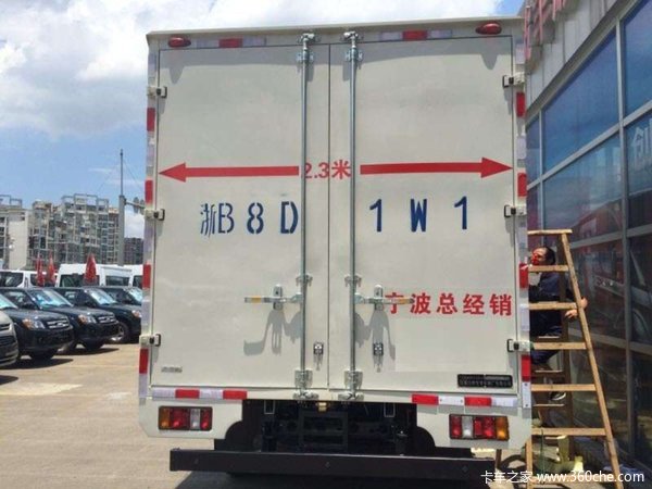 新车到店 江铃凯运气刹小吨位轻卡热销