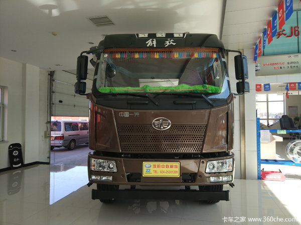 解放j6l220马力6米8咖金到店