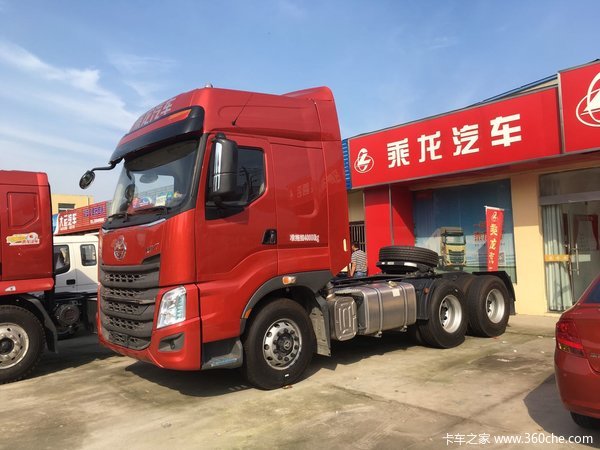 行情導購 降價促銷車型名稱 東風柳汽 乘龍h7重卡 500馬力 6x4牽引車