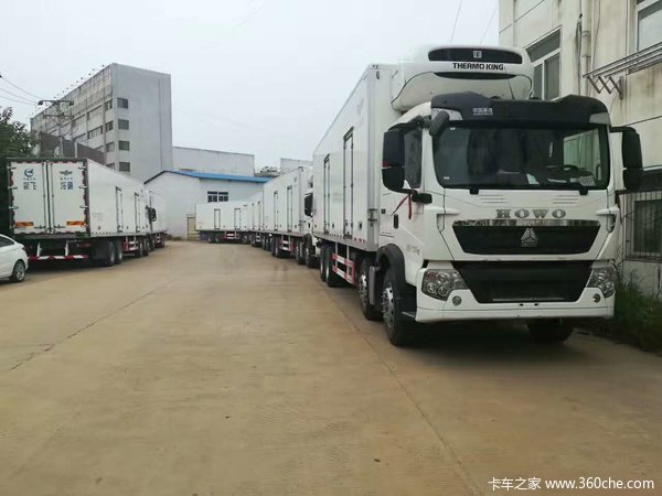 重汽冷藏标兵，超轻自重，超大容量