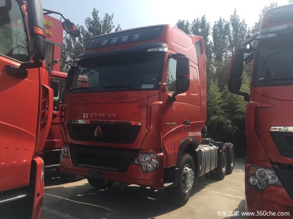 新车到店 徐州HOWO T7H牵引车售36.8万