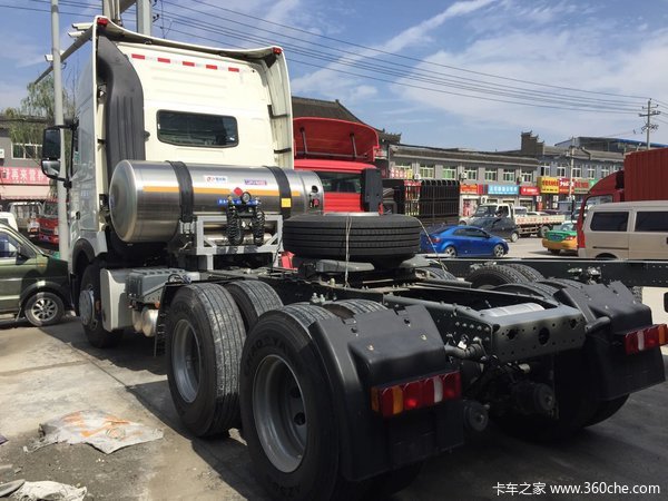 直降1.0万元 西安HOWO T7H牵引车促销中