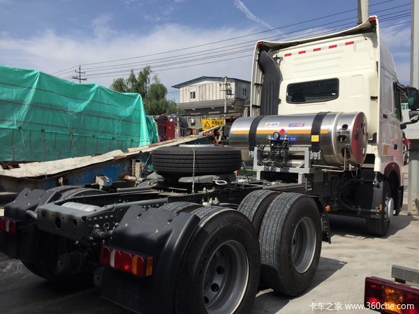 直降1.0万元 西安HOWO T7H牵引车促销中