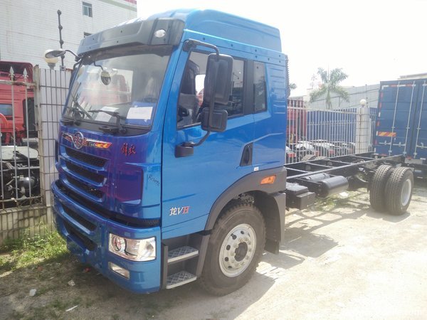 新车促销 东莞解放龙VH7现售18.8万元