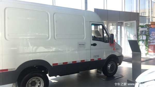 直降1.2万元 哈尔滨依维柯封闭货车促销