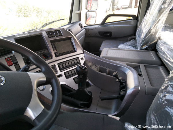 东风商用车TF98,450马力牵引车