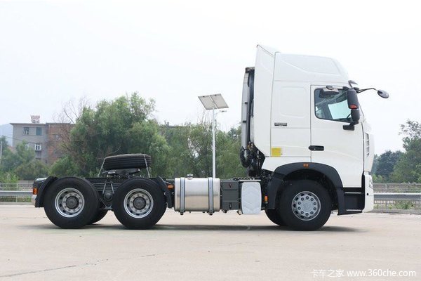 让利促销 石家庄重汽豪沃T7H牵引车37万