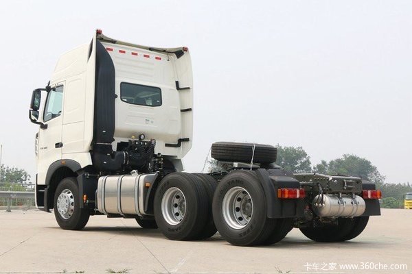 让利促销 石家庄重汽豪沃T7H牵引车37万