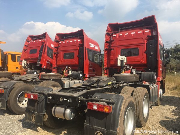 直降1万元 云南德龙x3000牵引车促销