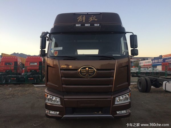 新车到店 呼和浩特新J6P牵引仅售35.5万