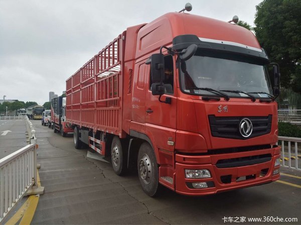 直降8千 苏州东风御虎9.6米仓栏抢购中