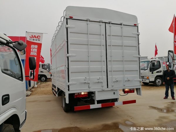 东风多利卡年底大酬宾 购车送30万三责险