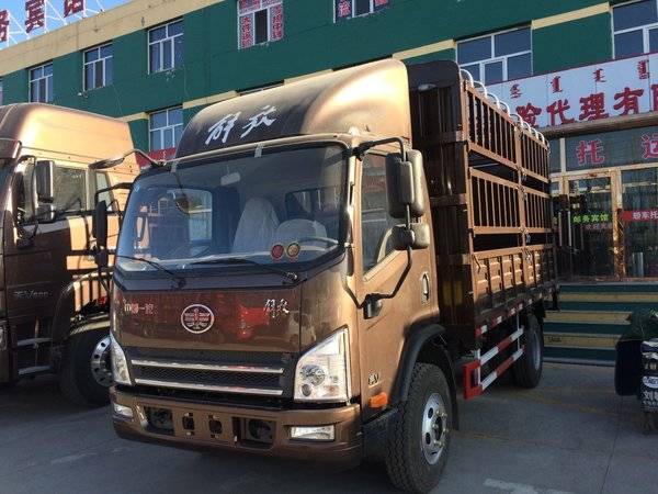 新车到店 包头麟V载货车仅售12万元