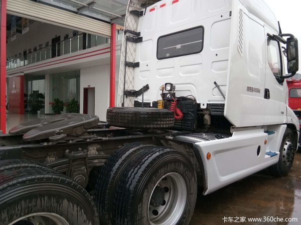 30万2年免息，惠购乘龙T7！