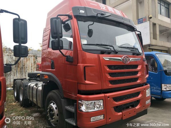 青岛解放悍V重卡6X4牵引车今日交车