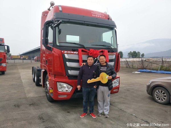 达州远驰汽贸 福田EST牵引车成功交付