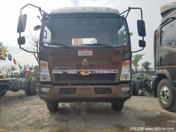 回馈用户 柳州重汽HOWO轻卡钜惠0.38万