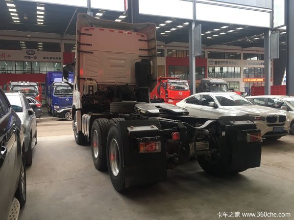 直降0.48万 重庆五十铃巨咖牵引促销中