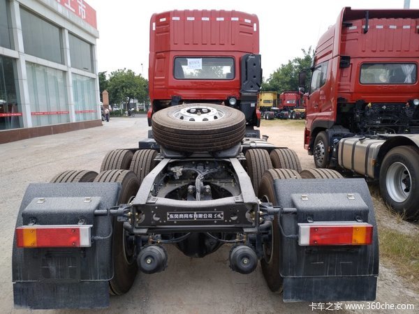 车型名称 东风商用车 天龙重卡 350马力 6x4危化品牵引车 车型公告号