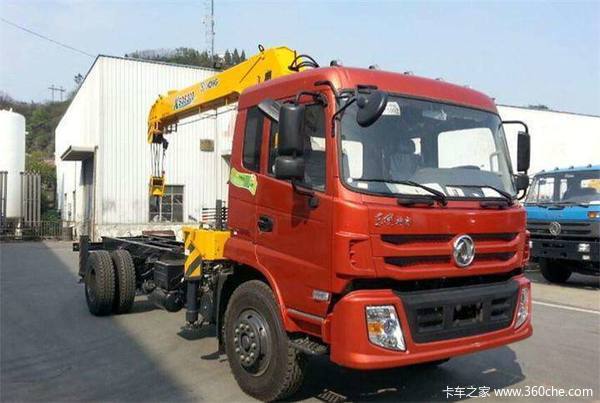 送尿素 东风商用车底盘随车吊售16万元