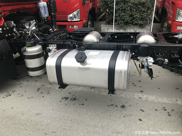 4.2米 130马力底盘到货