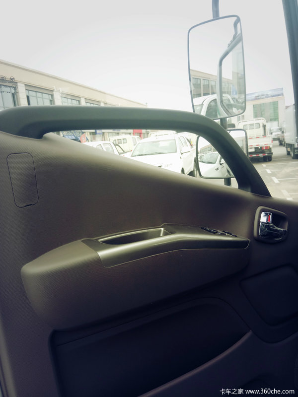 新车到店 福田欧马可S3火热促销中