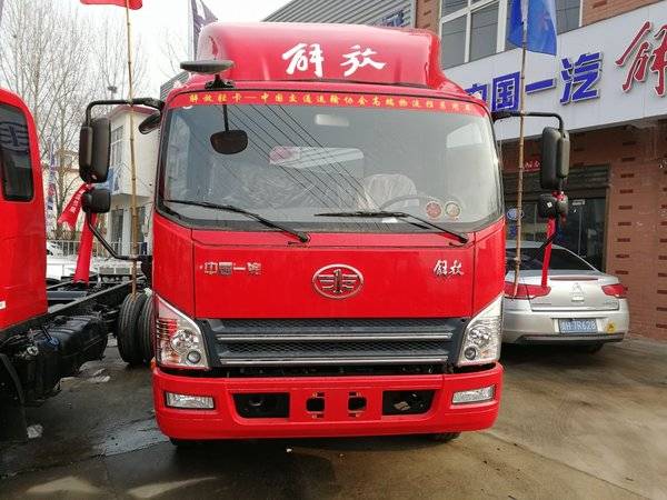 回馈用户 信阳解放麟V载货车钜惠0.4万