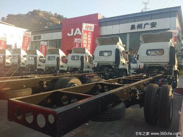 新车到店 泉州骏铃V9载货车仅13.98万