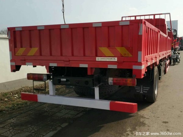 解放龙V 180马力6.8米栏板交车