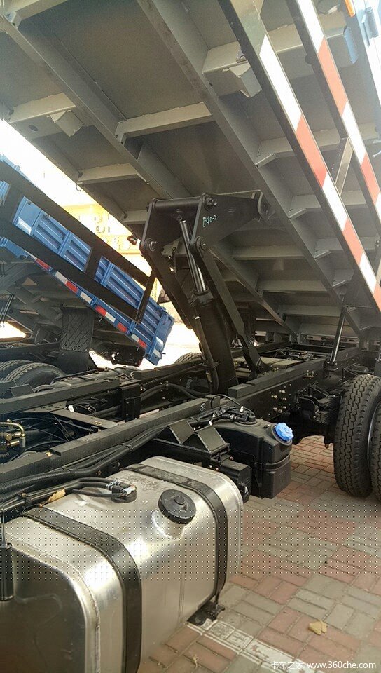 购买奥驰X3送VIP贵宾卡