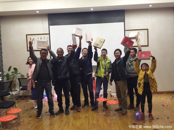 东风乘龙云南铭度2018团圆晚会圆满结束