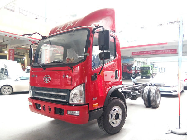 一汽解放高端轻卡单排麟v到店