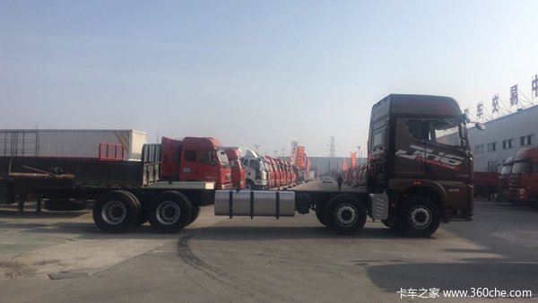 新车到店盐城解放JH6牵引车仅33.2万