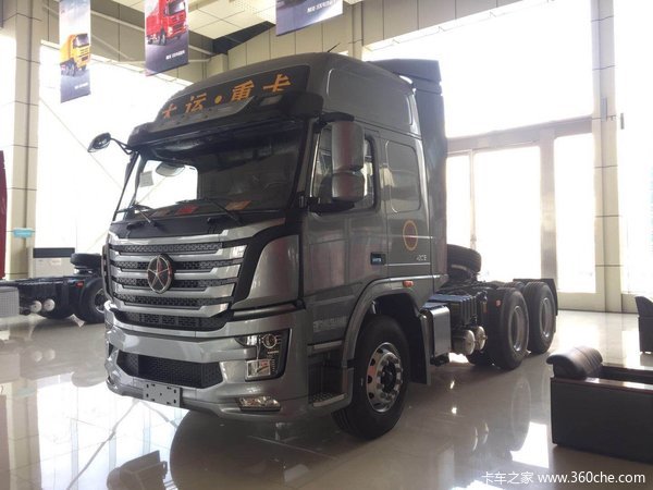 直降0.3万元 运城大运N8V牵引车促销中