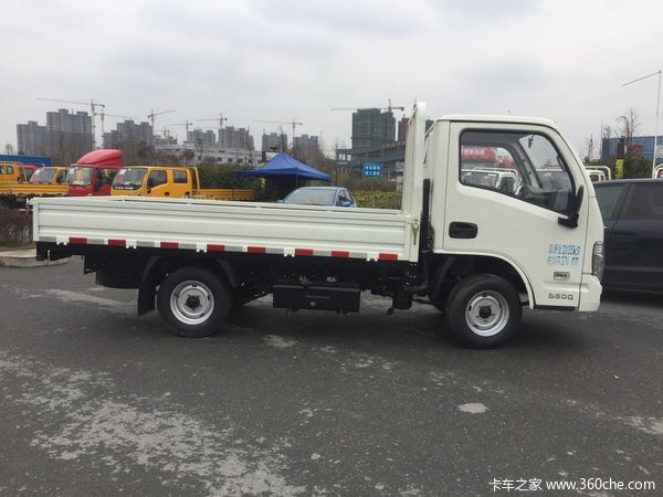 嘉兴汽车商贸园GDP_嘉兴环球商贸中心(2)