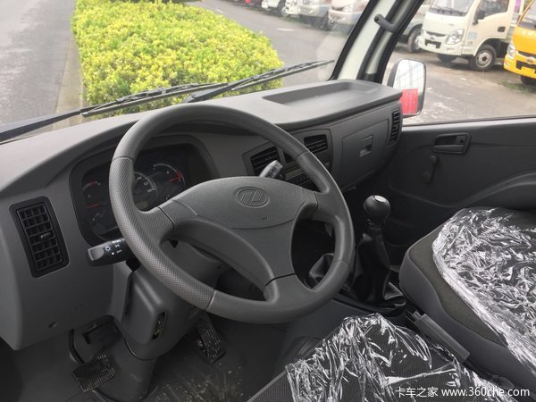 嘉兴汽车商贸园GDP_嘉兴环球商贸中心(2)