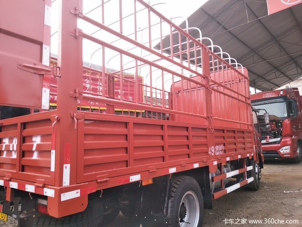 现场交车 眉山一大奥普力轻卡交付客户