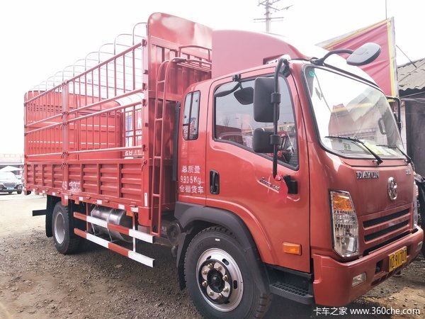 现场交车 眉山一大奥普力轻卡交付客户