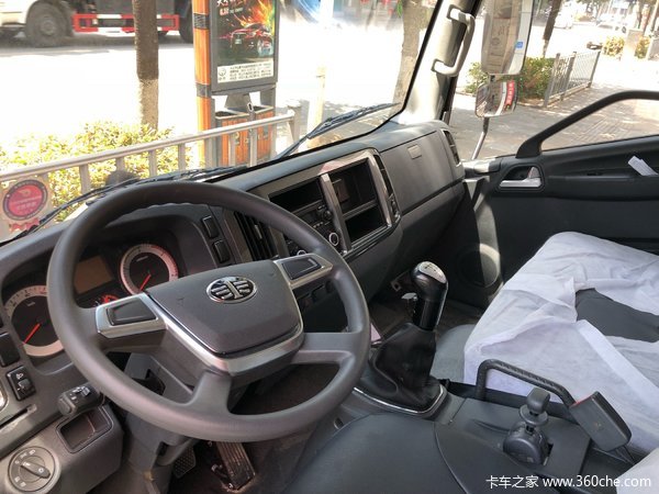 直降1.0万元 黔西南州J6F载货车促销中