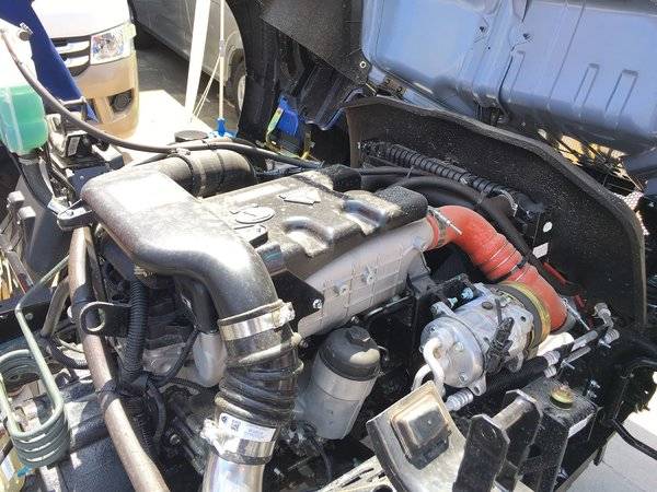 0-cs5d发动机,输出功率为156马力,符合国五/欧五排放,匹配万里扬wly