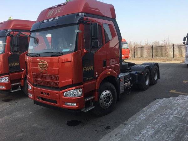 直降0.5万元乌市解放J6P牵引车促销中