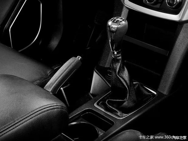 湛江顺铃购车 域虎尊享4000元优惠