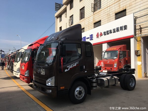 仅售12.3万元 玉溪利安J6F载货车促销中