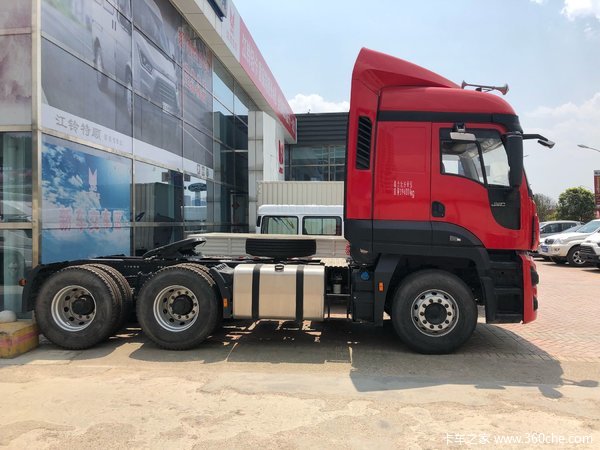 回馈用户 贵阳威龙牵引车钜惠2.0万元