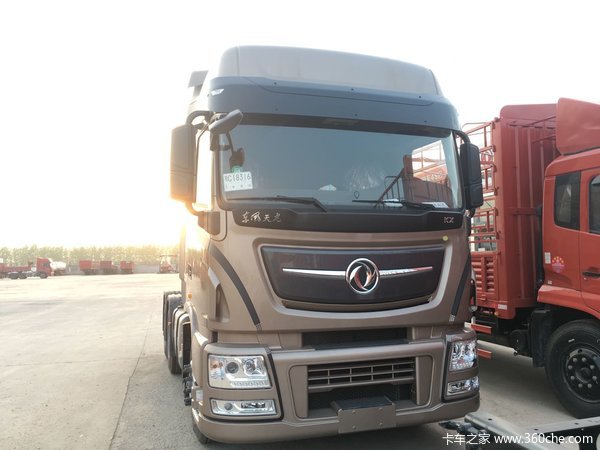 新车到店连云港天龙旗舰牵引车40.8万