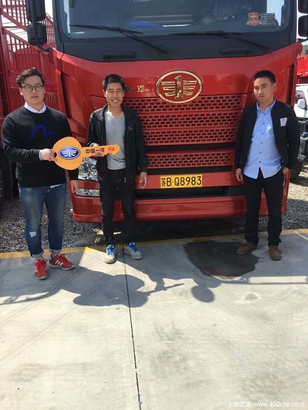 解放JH6 420马力6X4牵引交车